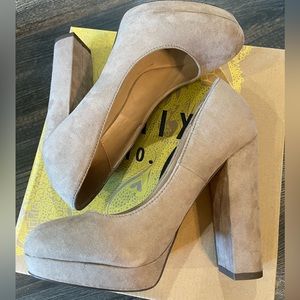 Never worn Suede nude heels